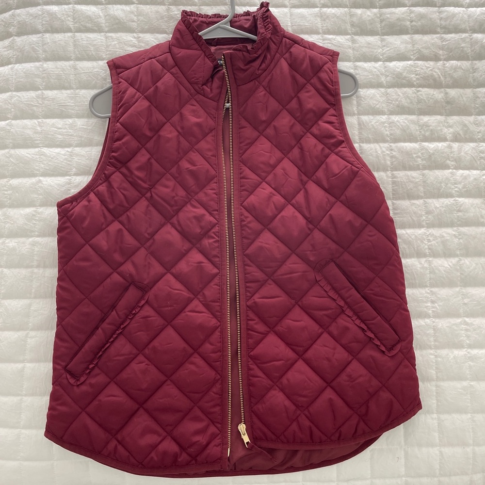 J.Crew Factory Vest size M, cranberry.